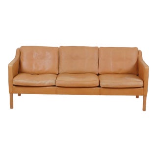 Three Seater 2323 Sofa in Patinated Light Leather by Børge Mogensen for Fredericia For Sale