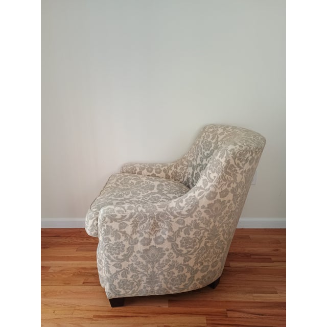 Contemporary 1990s Baker Furniture Company Slope Arm Club Chair #3 For Sale - Image 3 of 11
