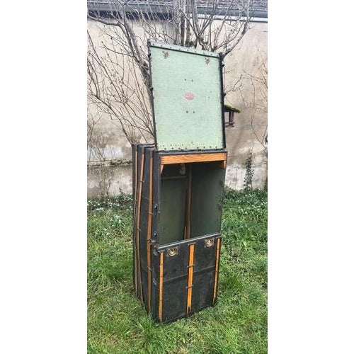 American Cabin Trunk in Wood For Sale - Image 3 of 13