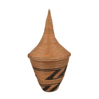 Early 20th Century Tutsi Basket with Lid Rwanda For Sale