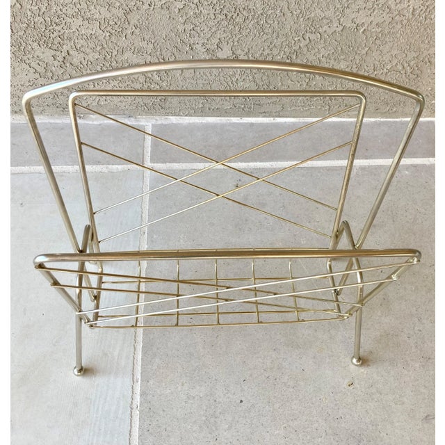 Mid 20th Century -Mid 20th-Century Atomic-Style Brass-Plated Metal Wire Media Rack For Sale - Image 5 of 13