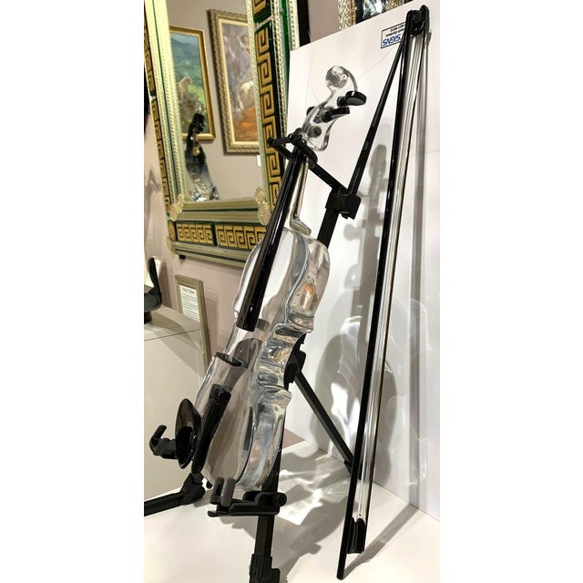 Traditional Murano Glass Violin by Pino Signoretto For Sale - Image 3 of 5