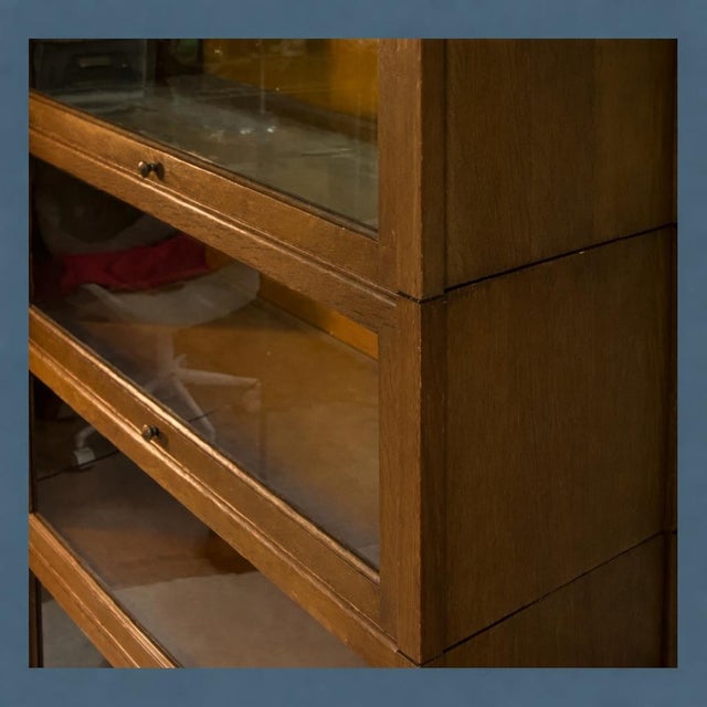 Neoclassical 1980s Ethan Allen British Classics Oak Barrister Bookcase – 5 Stack Modular Glass Door Sections, Attributed For Sale - Image 3 of 4