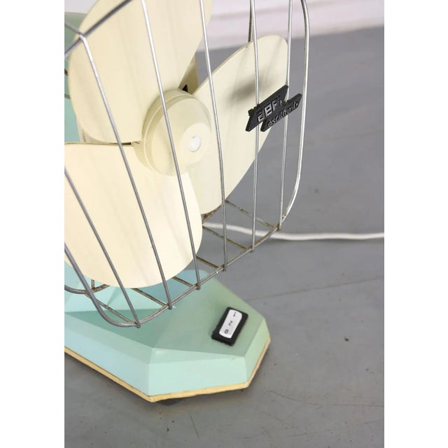 Plastic Small Mid-Century Italian Fans, Set of 2 For Sale - Image 7 of 18