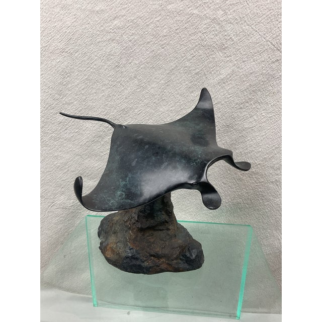Contemporary 1970s Bronze, Patinated Manta Ray Sculpture on Rocky Base - attributed to Robert Wyland For Sale - Image 3 of 7