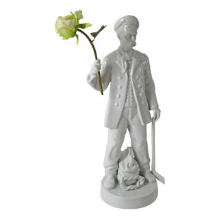 White Porcelain Statue of a Revolutionary with a Device for a Flag or Flower, 1950s For Sale