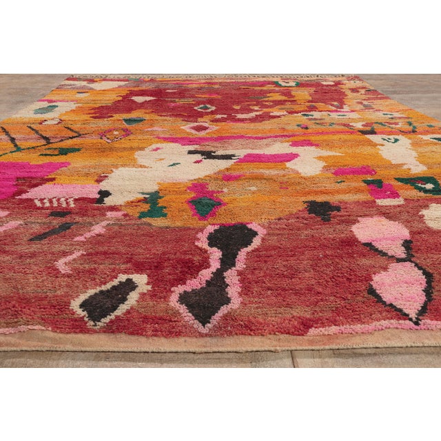 Contemporary Boujad Moroccan Rug, 09'11 X 13'04 For Sale - Image 9 of 10