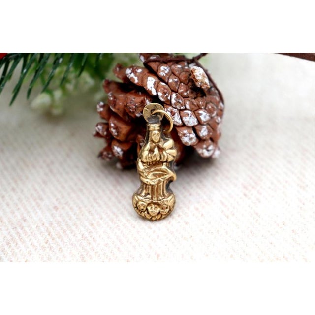 19.2k Gold Pendant For Sale - Image 5 of 6