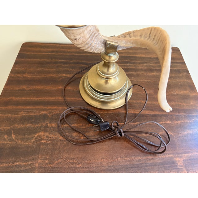 1970s Faux Ram’s Horn & Brass Table Lamp in the English Country House Style For Sale - Image 12 of 12
