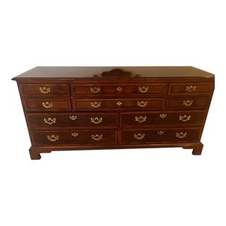 Henredon Aston Court Chippendale Style 10 Drawers, Mahogany Dresser For Sale