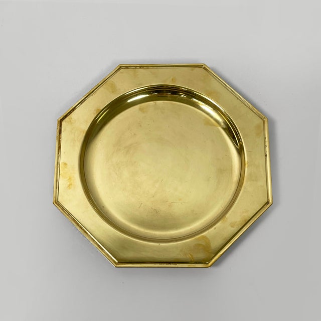 1970s Italian Modern Hexagonal Service Plates in Brass, 1970s, Set of 8 For Sale - Image 5 of 18