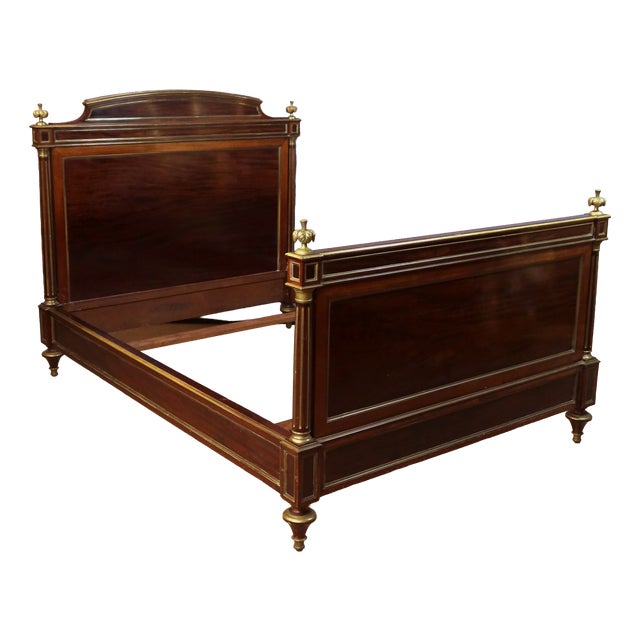 Louis XVI Bed, 19th Century For Sale