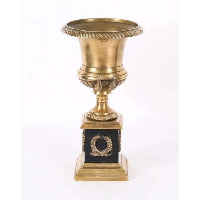 Antique Italian Grand Tour Borghese Bronze Campana Urns, 1800s, Set of 2 For Sale - Image 3 of 17