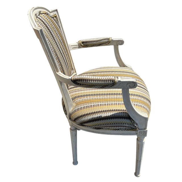 Early 20th Century Pair of Louis XVI Style Cabriolet Chairs. Hand Carved, Painted. For Sale - Image 13 of 18