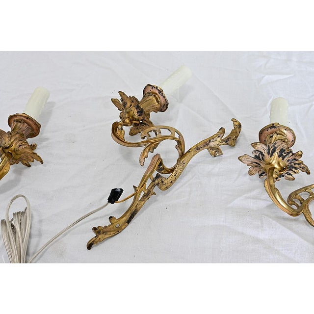 Early 20th Century French Set of Four Louis XV Style Bronze Wall Sconces For Sale - Image 12 of 13
