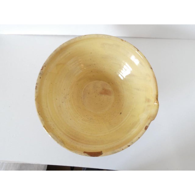 Large Vintage Terracotta Bowl, in Good conditions. Designed 1890 to 1919