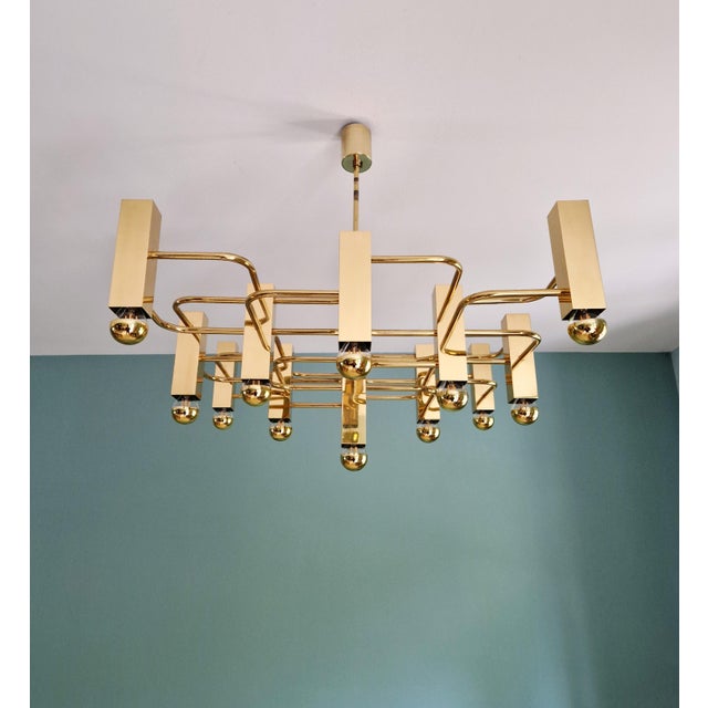 Gaetano Sciolari Geometric Brass Chandelier by Gaetano Sciolari for Boulanger, 1970s For Sale - Image 4 of 18