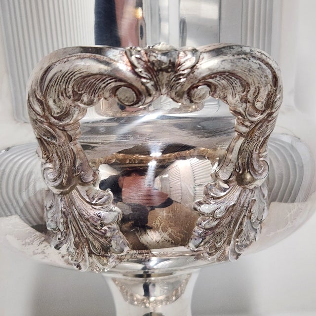 Mid-Century Poole Silverplate Trophy Champagne Cooler Ice Bucket Ornate Handles, Embossed Rim & Original Liner For Sale - Image 14 of 16
