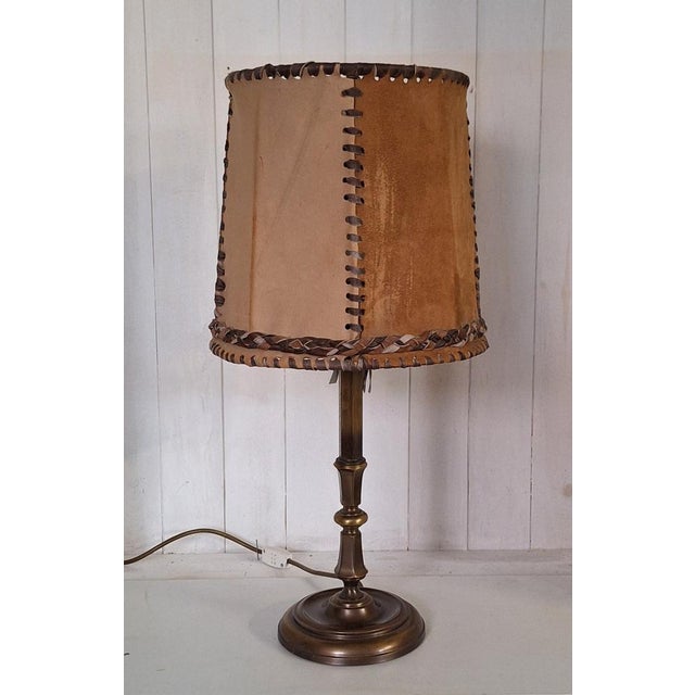 Brown Mid-Century Rustic Table Lamp with Brass Base and Handmade Leather Shade from Schröder & Co., 1960s For Sale - Image 8 of 8