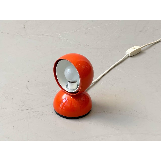 Artemide Eclisse Orange Table Lamp by Vico Magistretti for Artemide, Italy, 1960s For Sale - Image 4 of 13