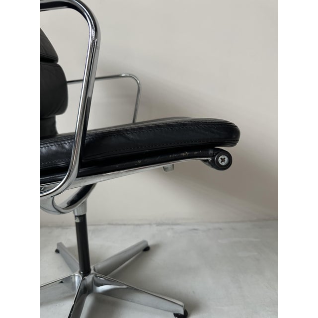 1970s EA 208 Soft Pad Black Leather Chairs by Charles & Ray Eames for Herman Miller, 1970, Set of 2 For Sale - Image 5 of 11