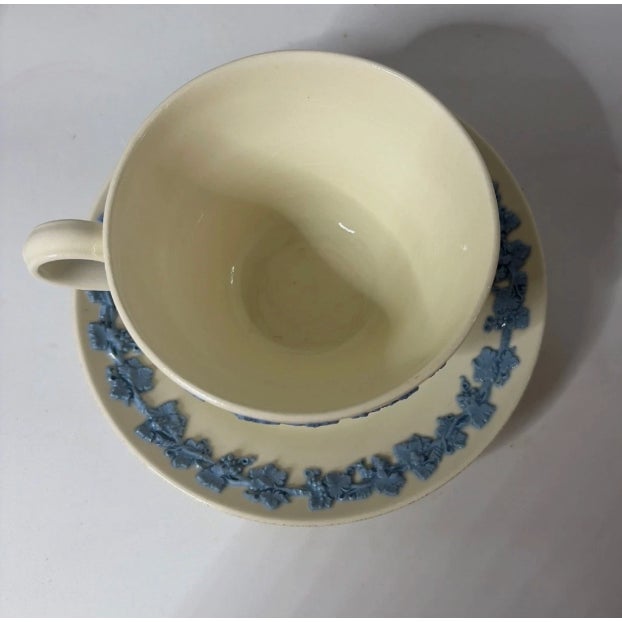 English Wedgewood Embossed Queens Ware Tea Cup and Saucer Set of Six For Sale - Image 3 of 6