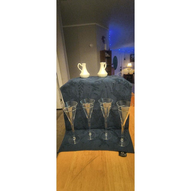 Limited Edition Set of 4 Crystal Champagne Flutes Crate & Barrel Callaway Collection - Set of 4 For Sale - Image 6 of 10