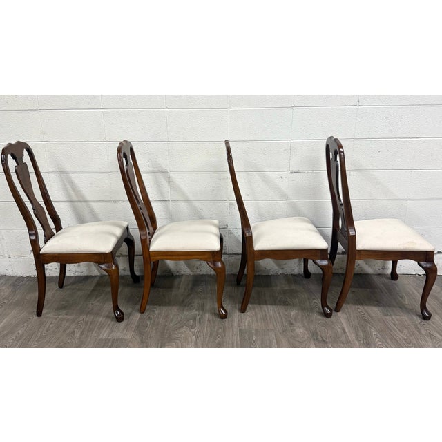 Wood Vintage Crawford Furniture MFG Heirloom Queen Anne Dining Side Chairs - Set of 4 For Sale - Image 7 of 12