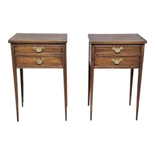 1980s Pair of Henkle Harris Mahogany Two Drawer Nightstands Federal Style For Sale