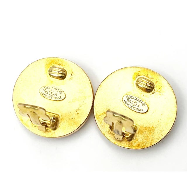 Contemporary Chanel Vintage Gold Plated CC black Gold Rim Clip on Earrings As seen on Nicole Richie - 2 Pieces For Sale - Image 3 of 4