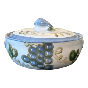 Louisville Stoneware Pottery Grape Pattern Bowl With Lid