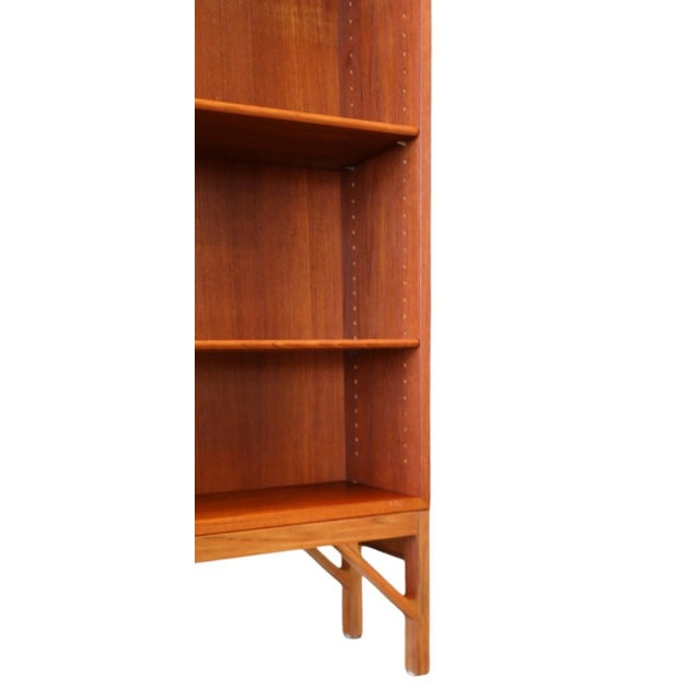 Børge Mogensen Vintage Teak Bookcase by Børge Mogensen for FDB Møbler, 1960s For Sale - Image 4 of 12