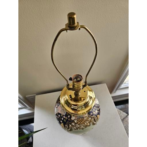 Vintage Asian Porcelain Table Lamp For Sale In Baltimore - Image 6 of 10
