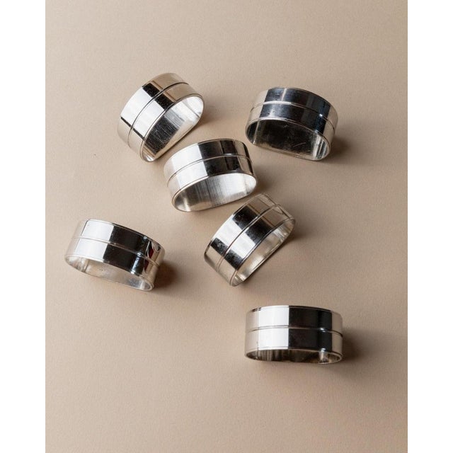 These 6 vintage chrome napkin rings from Italy, dating back to the 1970s, offer a timeless design with a simple yet...