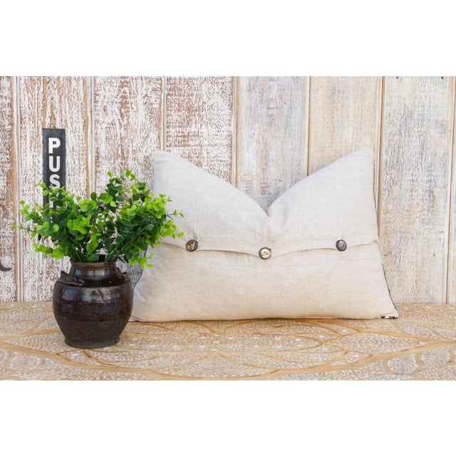 Textile Iyla Linen Tribal Border Pillow For Sale - Image 7 of 9