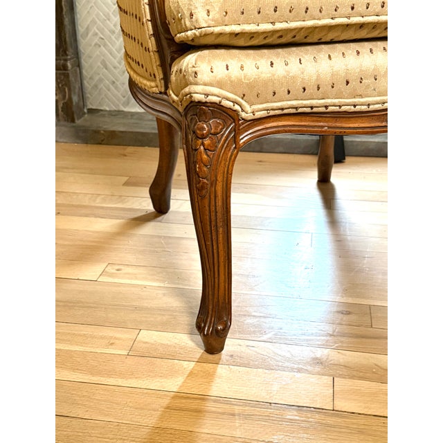 Vintage French Louis XV Style Carved Wood Accent Armchair For Sale In New York - Image 6 of 8