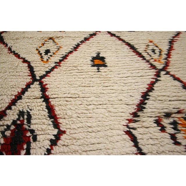 Berber Tribes of Morocco Vintage Moroccan Azilal Rug - 05'05 X 10'02 For Sale - Image 4 of 6