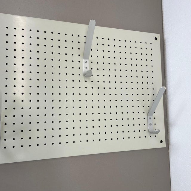 Metal RZ 61 Wall Wardrobe Panel Element by Dieter Rams for Vitsoe, 1960s For Sale - Image 11 of 18