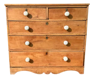 American Primitive Pine Chest of Drawers With Porcelain Knobs, 19th Century