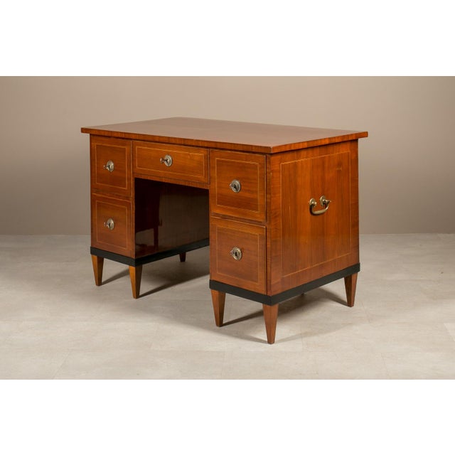 Biedermeier Desk in Walnut Veneer, 1830 For Sale - Image 13 of 15