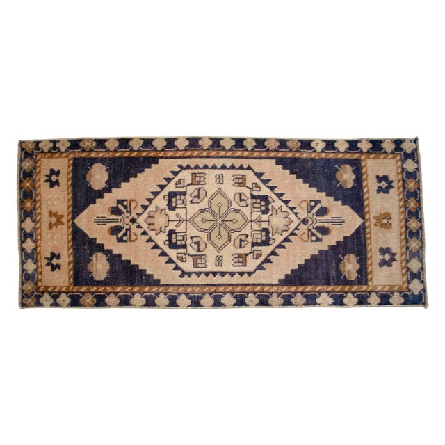 1970s Hand Knotted Door Mat, Entryway Rug, Bath Mat, Kitchen Decor, Small Rug, Turkish Rug - 1′10″ × 3′4″ For Sale - Image 5 of 12