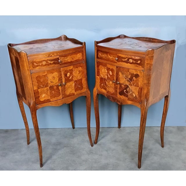 French Late 19th Century Pair of French Louis XV Style Rosewood Side Tables Nightstands For Sale - Image 3 of 8