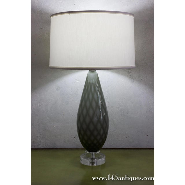 Mid-Century Modern Pair of Italian Murano Glass Table Lamps With Diamond Pattern, 1950s For Sale - Image 3 of 10