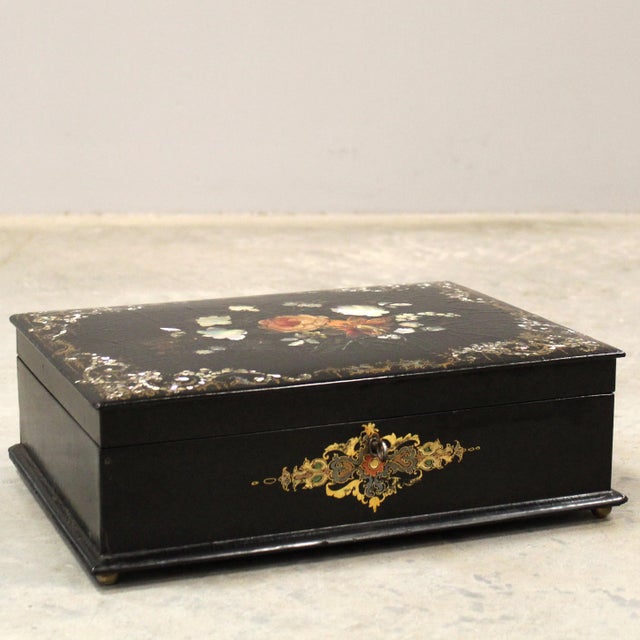 19th Century Napoleon III Lacquered and Painted Casket Box For Sale - Image 16 of 16