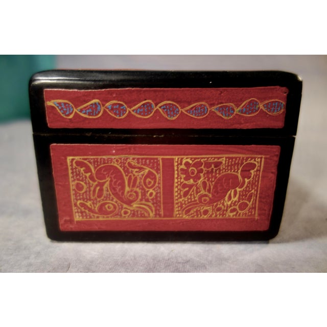 Red Vintage Olinala Handcarved, -Painted Lacquered Red Box For Sale - Image 8 of 8