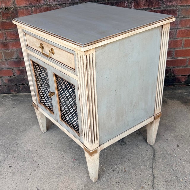 1960s Henredon Swedish Gustavian Brass-Lattice Floating Commode - Newly Painted For Sale In Mobile - Image 6 of 17