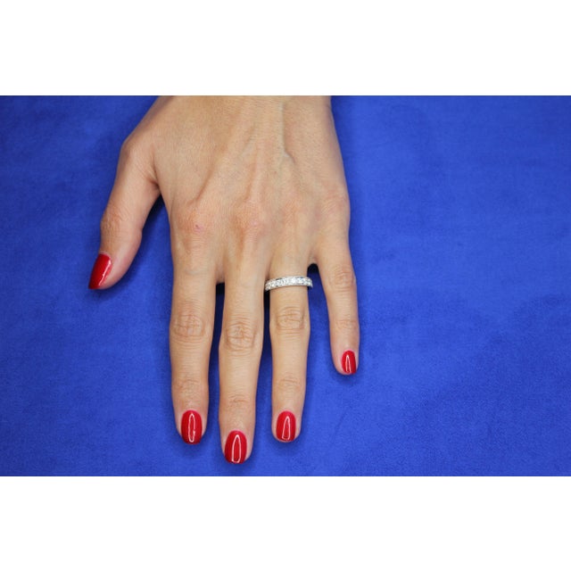 1 CTS Diamond Pave Eternity Engagement Wedding Anniversary Band White Gold Ring, Size 7 For Sale In Washington DC - Image 6 of 11