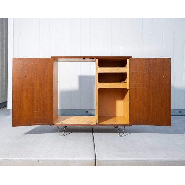 1950s 1950s George Nelson for Herman Miller Basic Cabinet Series (Bcs) Double-Door Credenza. For Sale - Image 5 of 18