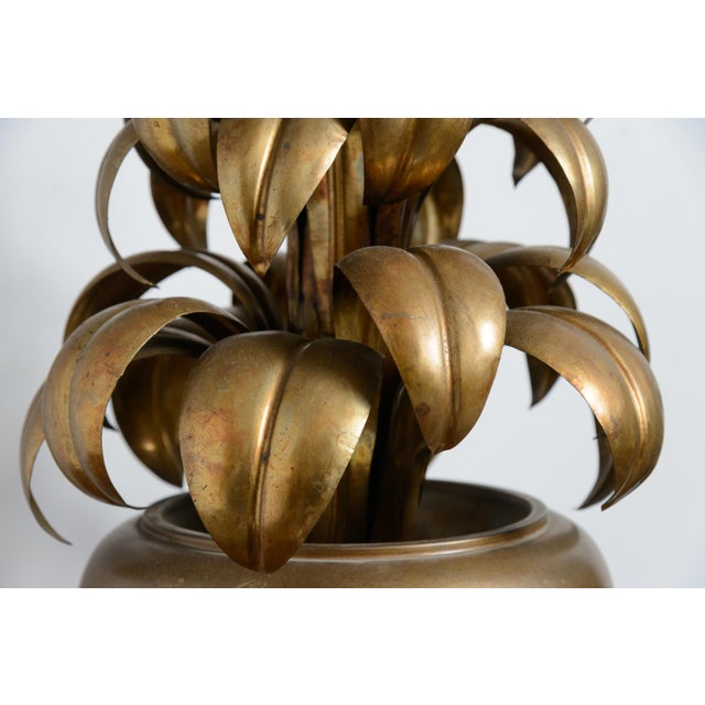 1960s Neoclassical Style Brass Palm Frond Tole Table Lamp - Pair For Sale - Image 13 of 15