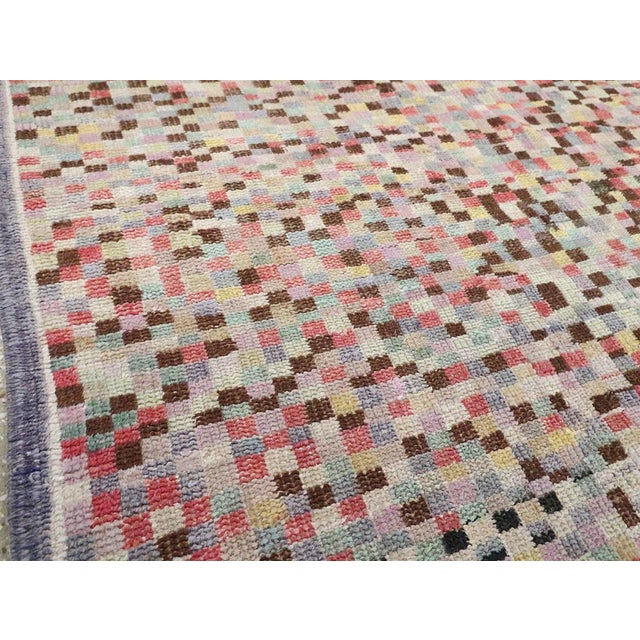 Mid 20th Century Galerie Shabab Collection Checkered Vintage Turkish Anatolian Accent Rug For Sale - Image 5 of 10
